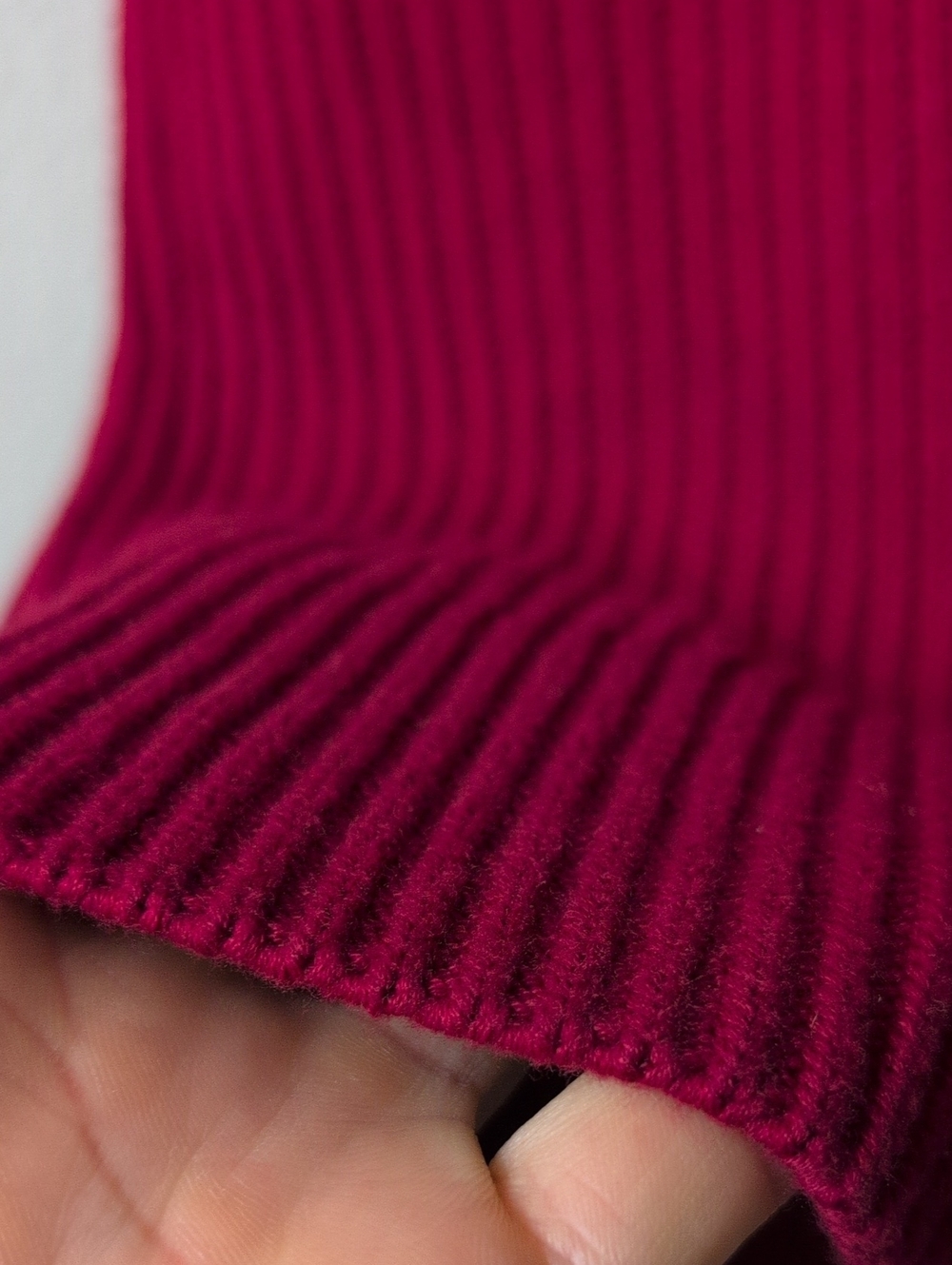 Express Ribbed Halter Tank Top - Burgundy - Picture 5 of 5